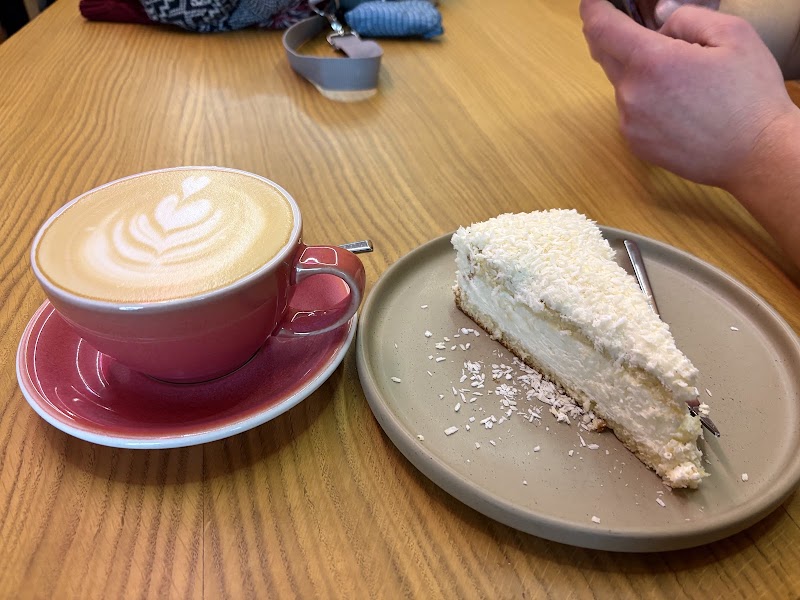 Coffeedesk Kawiarnia - Próżna